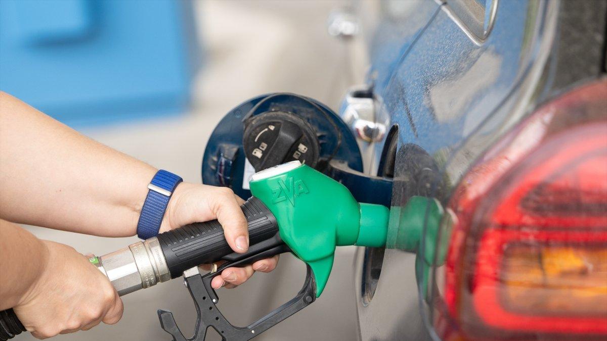 Aumento de Precios del Combustible en Valencia: Llenar el Depósito se Vuelve Más Caro Hoy y Continuará en Ascenso
