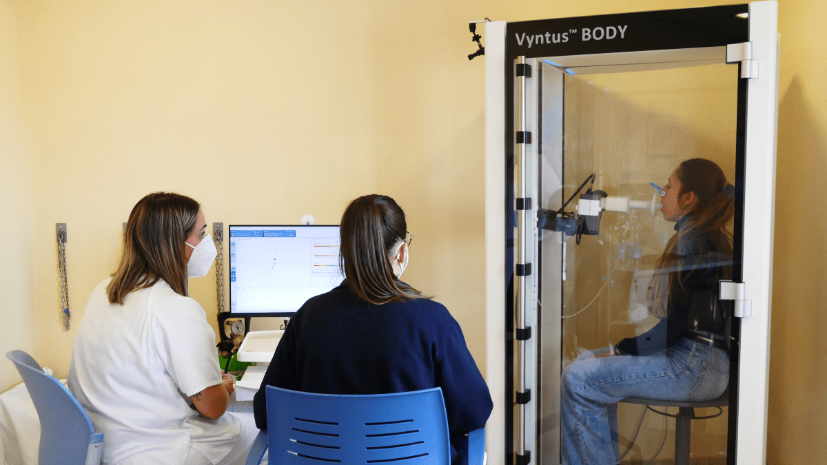 El Hospital de Vinaròs Implementa la Pletismografía Pulmonar para Diagnosticar Enfermedades Respiratorias