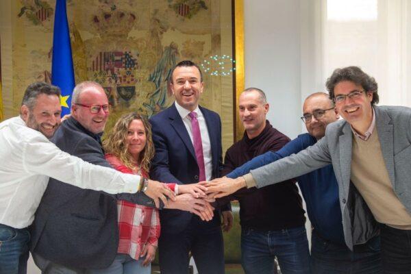 Diputación de Valencia Firma Histórico Convenio para Bomberos y Brigadas Forestales: Reconocimiento a los Brigadistas