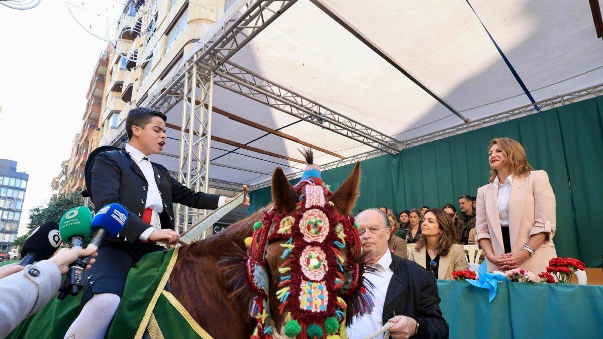 Más de 3,000 niños deslumbran en el Pregó Infantil de Castellón: un evento inolvidable