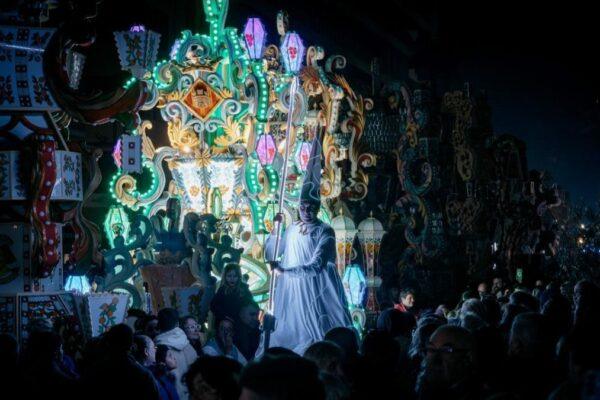 Gaiatas de Castellón: La 'Encesa' que Ilumina la Fiesta con Emoción y Magia