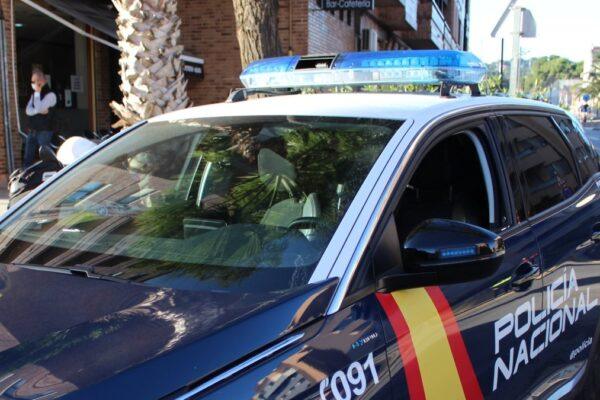 Desmantelan Red de Narcotráfico en Benidorm: Venta de Cocaína y Armas Ocultas en un Negocio y Vivienda