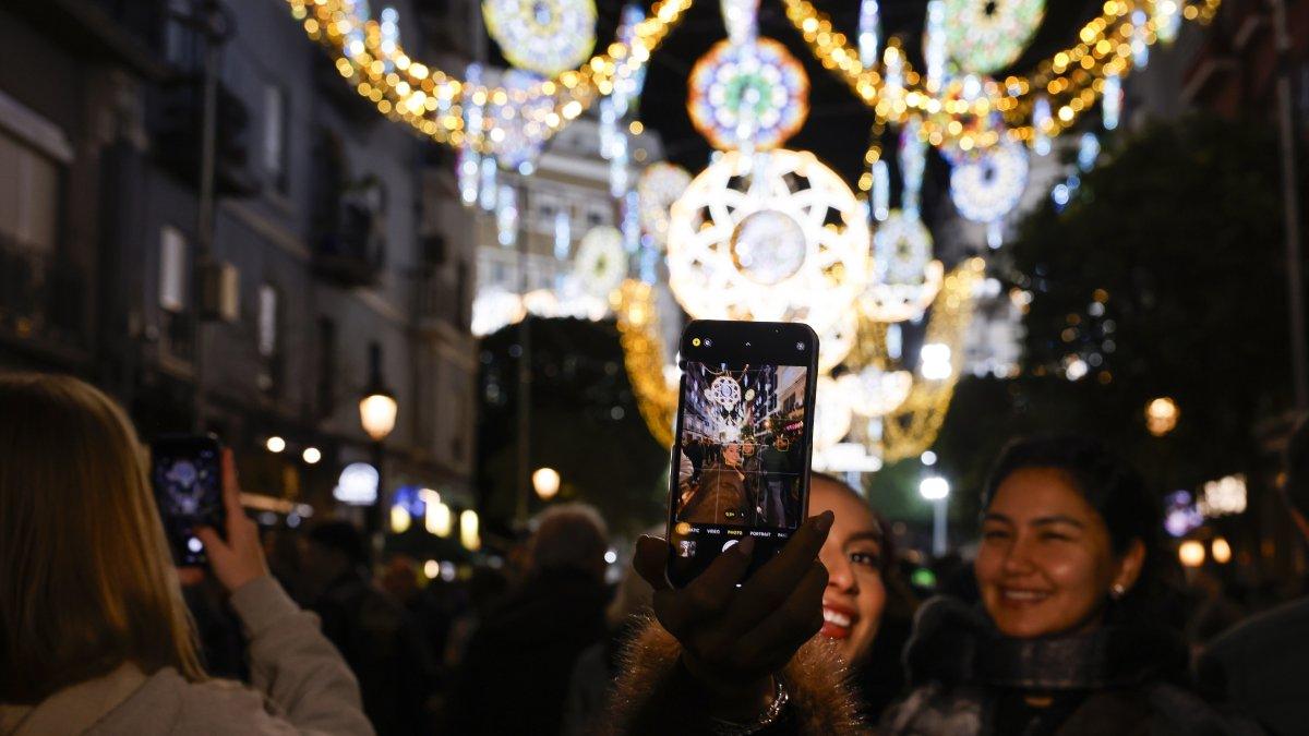 Ocupación hotelera en Valencia alcanza el 67% durante la semana de Fallas: ¡Descubre por qué aumentará!