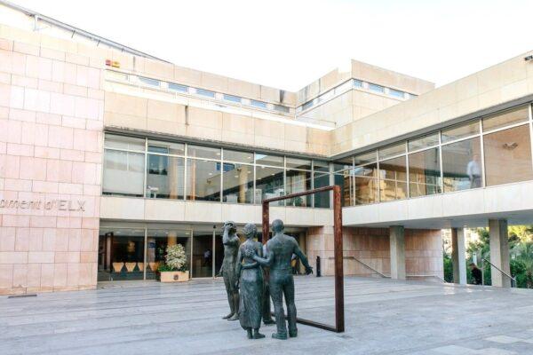 Desalojo en Elche: Hostal alquilaba habitaciones sin permisos ni condiciones adecuadas