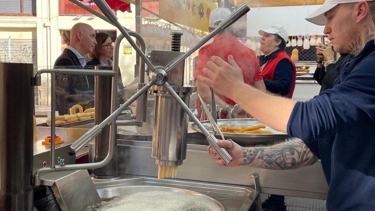 Sanidad refuerza el control en churrerías durante Fallas con más de 700 inspecciones en pocos días
