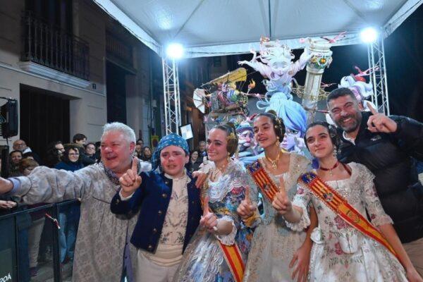 Zeta: El Artista Chileno Italo Croata que Brilla en su Debut en las Fallas