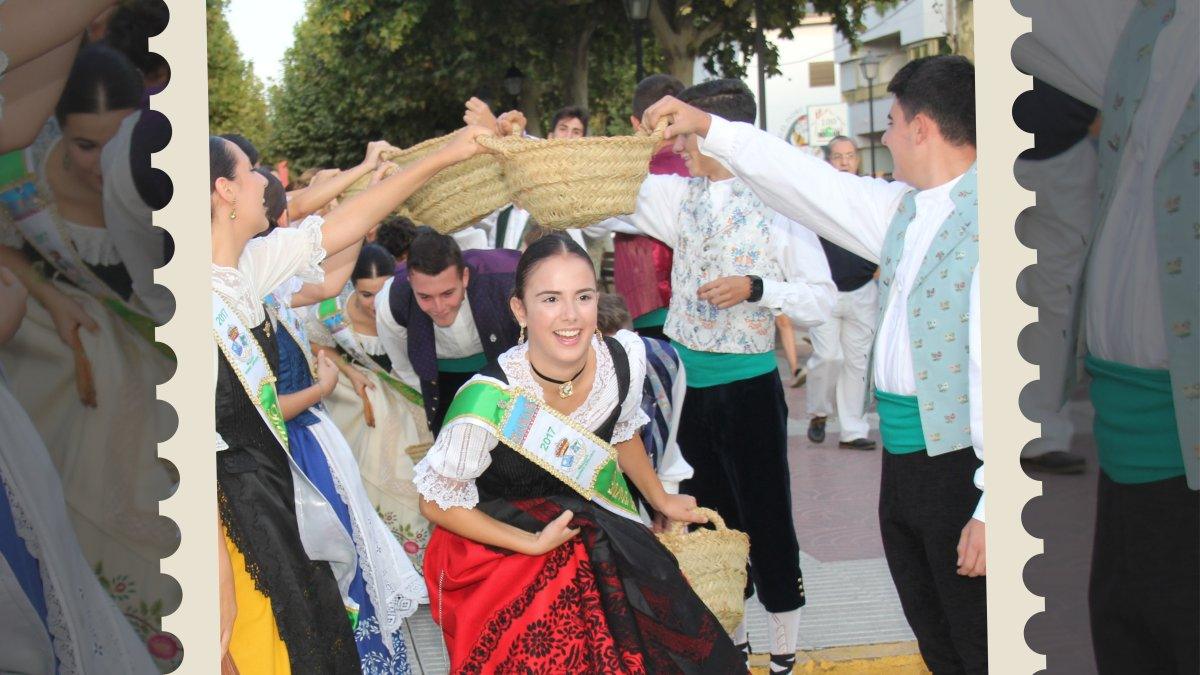 "Dona i Festa": Celebrando el Papel de la Mujer en las Tradiciones Valencianas en el Mercat Sant Gregori de Torrent