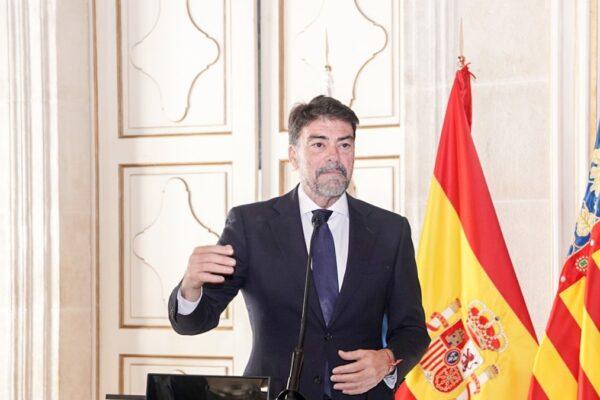 El alcalde de Alicante enviará al juzgado la documentación clave de la comisión sobre las VPP Les Naus