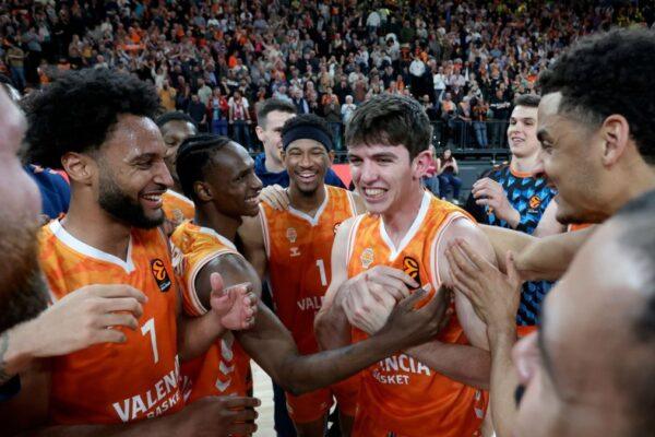 Valencia Basket Brilla en el Roig Arena: Increíble Victoria 85 84 Contra Olympiacos a Pesar de los Árbitros