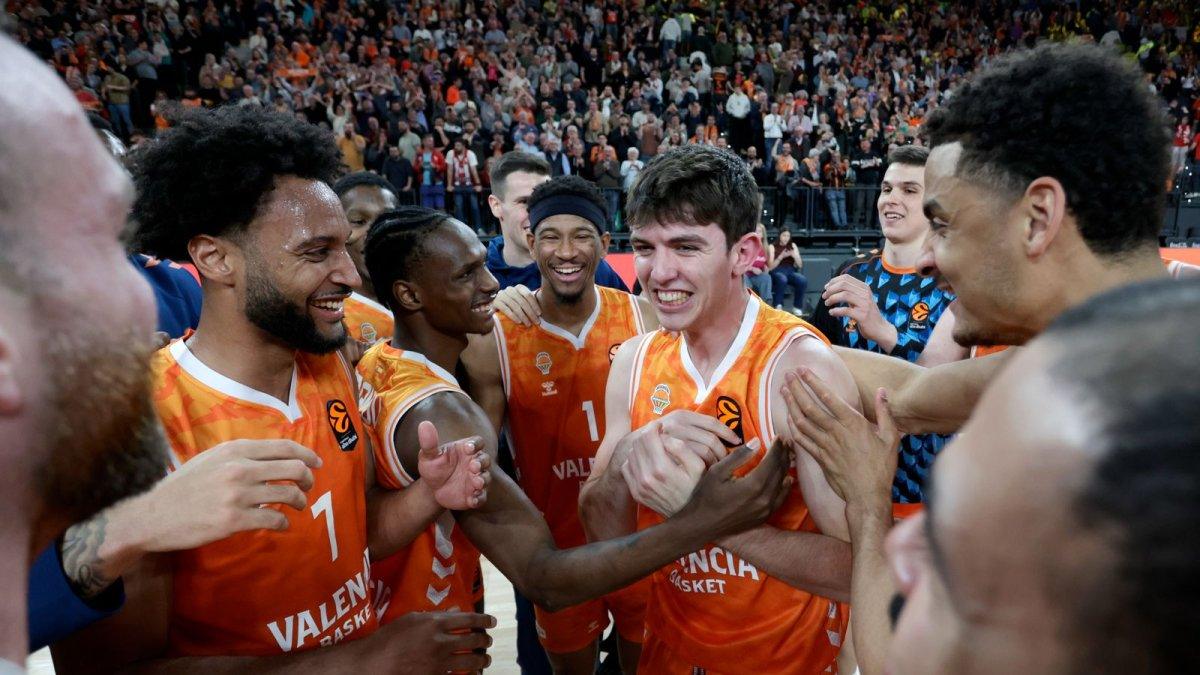 Valencia Basket Brilla en el Roig Arena: Increíble Victoria 85 84 Contra Olympiacos a Pesar de los Árbitros
