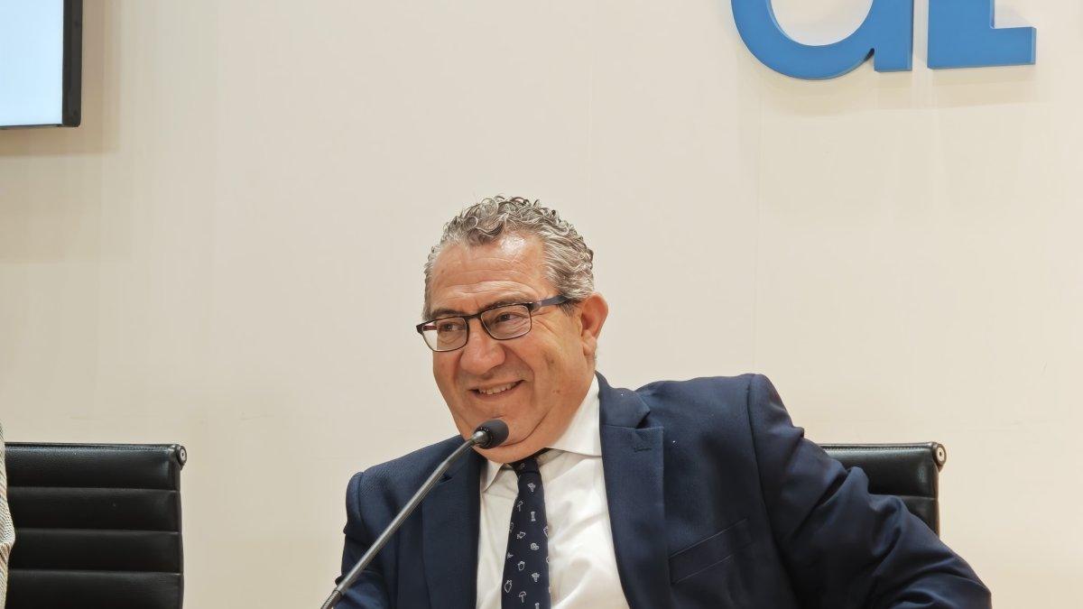 Toni Pérez de la Diputación de Alicante destaca la aprobación de los bonos comercio por parte del PSPV
