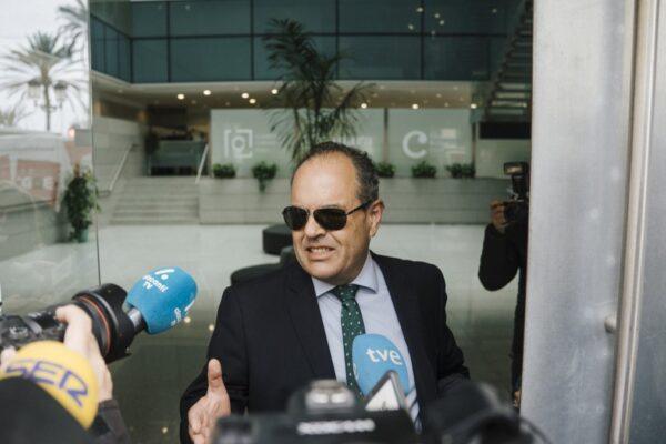 "Baño se Defiende: 'Nunca He Recibido un Euro' y Anuncia su Comparecencia Voluntaria ante el Juez"