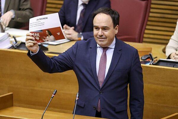 Pérez Llorca denuncia a Compromís y PSPV por encubrir el escándalo de la vivienda protegida de un ex alto cargo del Botànic