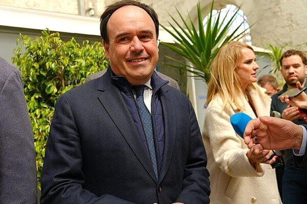 Pérez Llorca establece retos clave para el nuevo ministro de Hacienda