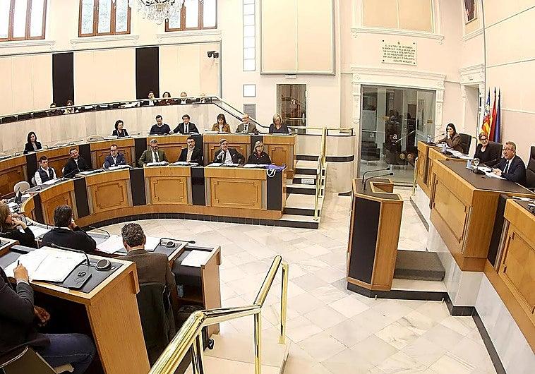 Sigue en Vivo el Pleno de la Diputación de Alicante sobre el Impactante 'Caso Bono Comercio'