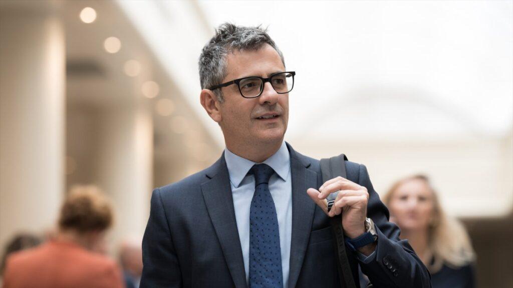 "Bolaños desmiente recortes: La consellera de Justicia defiende la situación del juzgado de la DANA"