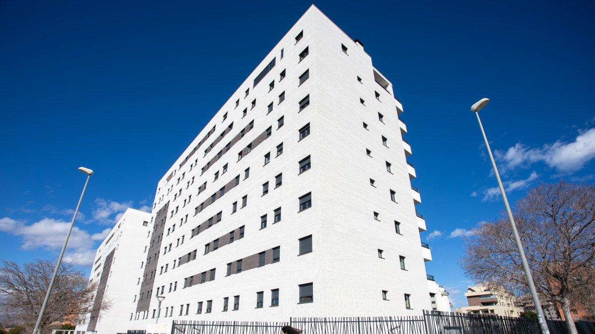 Cinco técnicos de Alicante citados en las Corts Valencianes por eludir la comisión municipal de las VPP