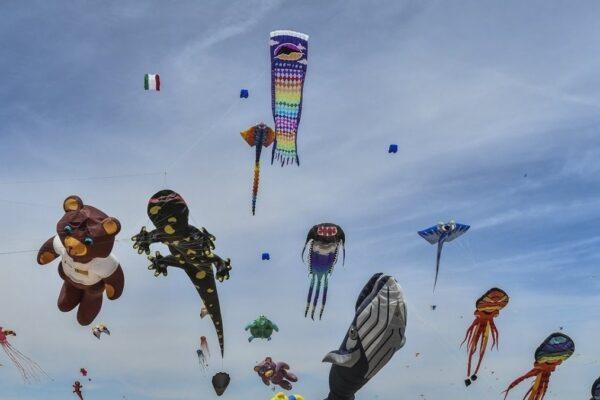 La lluvia pospone el Festival de Cometas del Cabanyal en Valencia: ¡descubre los nuevos planes para el fin de semana!