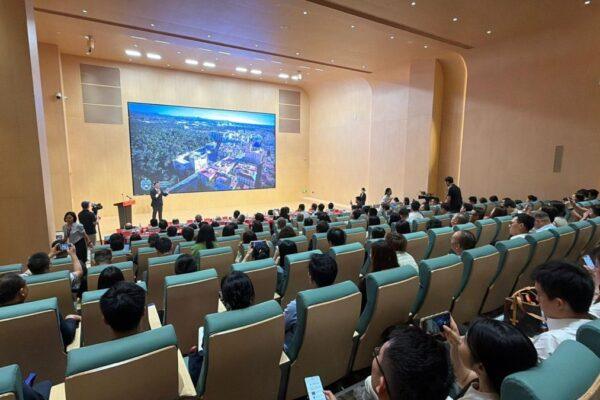Oportunidades de Elche para atraer empresas chinas: Suelo industrial, puerto, aeropuerto y conexión de alta velocidad