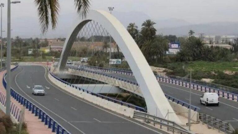 El parque móvil de Elche crece: alcanza casi 169.000 vehículos, 3.808 más que en 2025