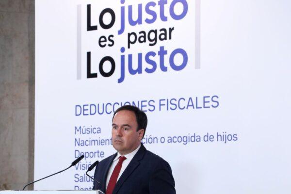 Pérez Llorca desafía a Hacienda y reclama la devolución de la renta 2024 para los afectados por la dana