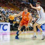 Triunfo del equipo taronja en Girona: emocionante partido con un final de 81