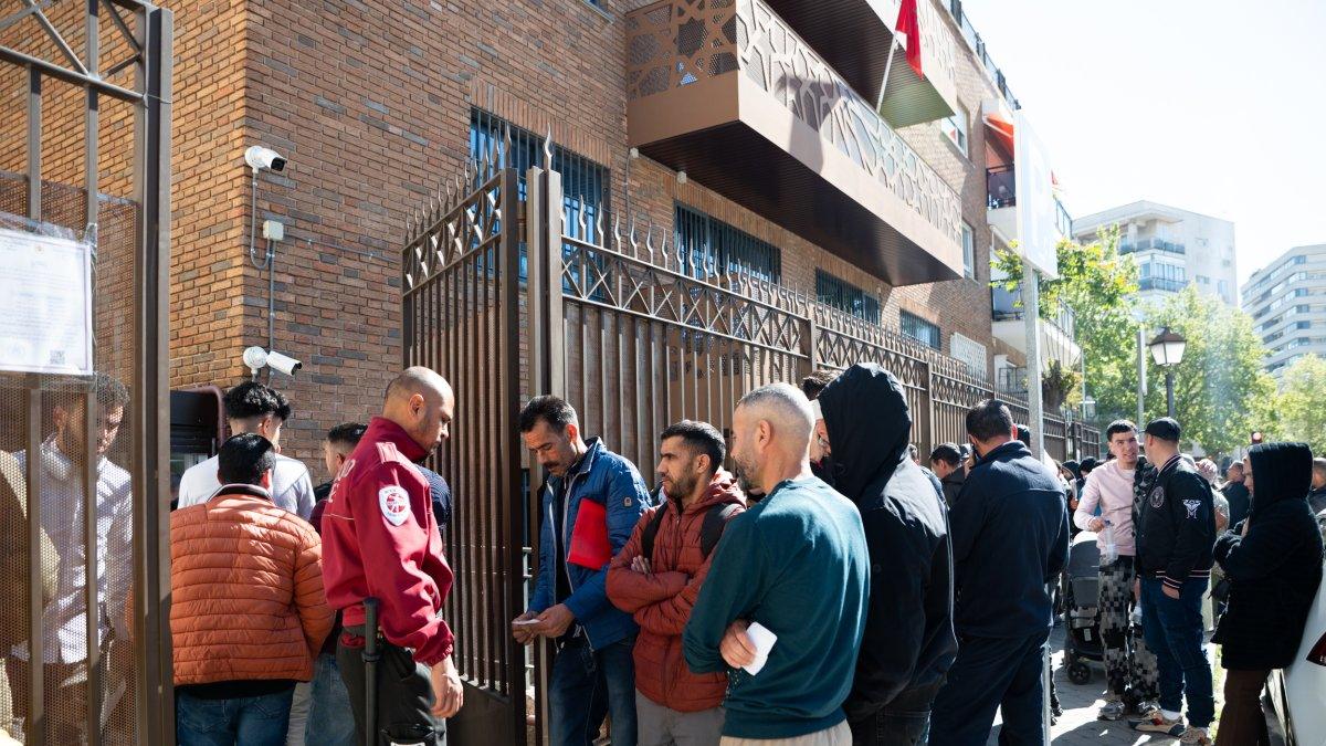 El vicealcalde de Alicante arremete contra el Gobierno central por el colapso de inmigrantes en los centros municipales de la ciudad