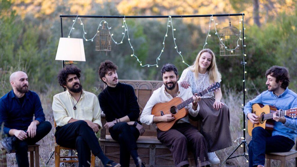 Despedida inolvidable de abril en L’Auditori de Torrent con Toni Acosta, Novembre Elèctric y Capella de Ministrers