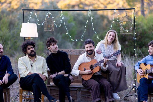 Despedida inolvidable de abril en L’Auditori de Torrent con Toni Acosta, Novembre Elèctric y Capella de Ministrers