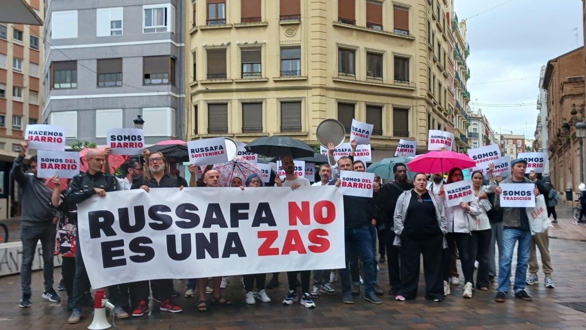 Catalá presenta su propuesta para la ZAS de Russafa como el equilibrio perfecto entre las necesidades de vecinos y hosteleros