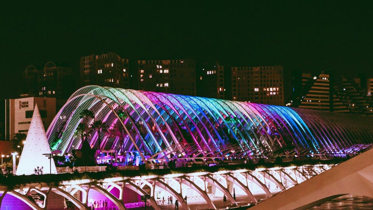 Umbracle inaugura su discoteca ante la oposición vecinal en la Ciutat de Les Arts, sin irregularidades señaladas por la Generalitat