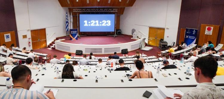 Cuatro estudiantes valencianos alcanzan la fase nacional de las Olimpiadas de Economía