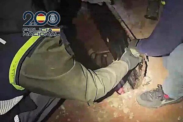 Detenido un guardia civil en la impactante operación del 'narcotúnel'