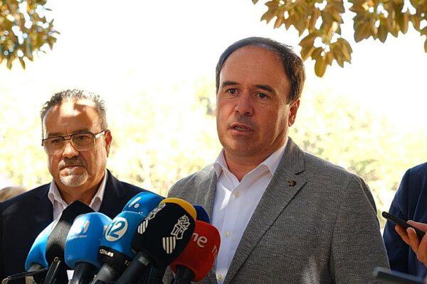 Pérez Llorca revela: "La regularización no es la prioridad de Sánchez, busca otros objetivos"