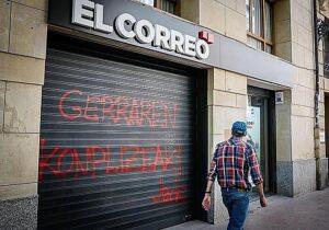 Pintadas en la sede de El Correo y la rotativa de Vitoria: un acto de protesta impactante