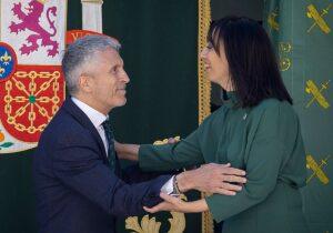 El juez revela que la directora de la Guardia Civil abrió expedientes por influencia de la 'trama de las cloacas'