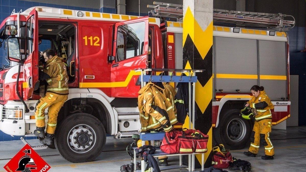 Trágico accidente en la CV 70: Un muerto y cuatro heridos al caer un coche 150 metros por un bancal en Polop