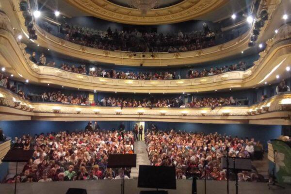 Cien artistas se unen en un debut inédito: El Teatro Principal presenta la noche más ambiciosa del ballet