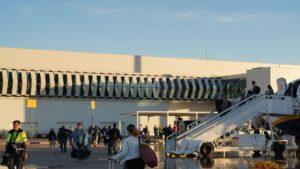 El aeropuerto de Castellón lanza nuevo vuelo directo a Bolonia: Anuncio especial para agencias, operadores e influencers