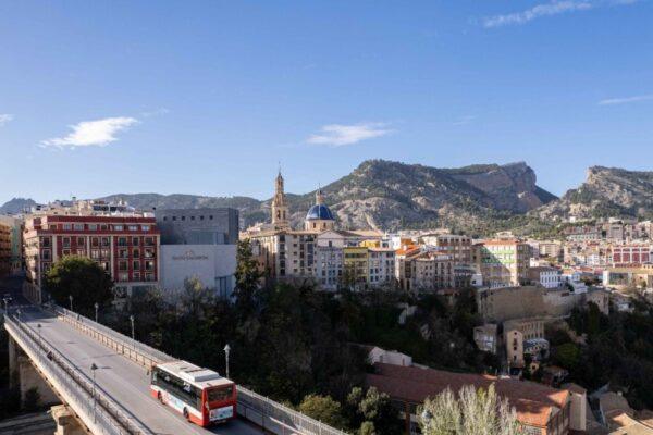 Plan de la Generalitat para Ampliar la Vivienda Pública en Alcoy: Construcción Modular y Rehabilitación