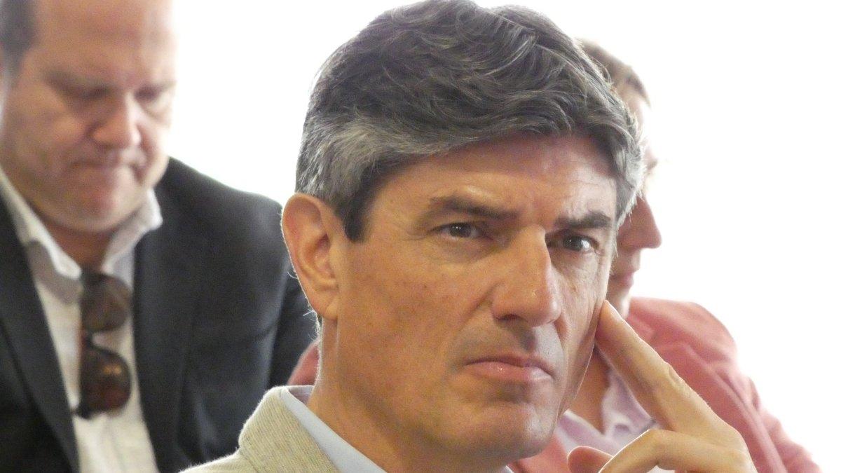 "El alcalde de la Vila Joiosa reclama mayor control municipal sobre la gestión del litoral frente a decisiones desde Madrid"