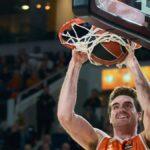 El Valencia Basket conquista OAKA y supera al gigante en un emocionante 86