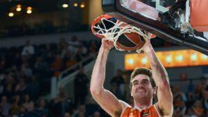 El Valencia Basket conquista OAKA y supera al gigante en un emocionante 86