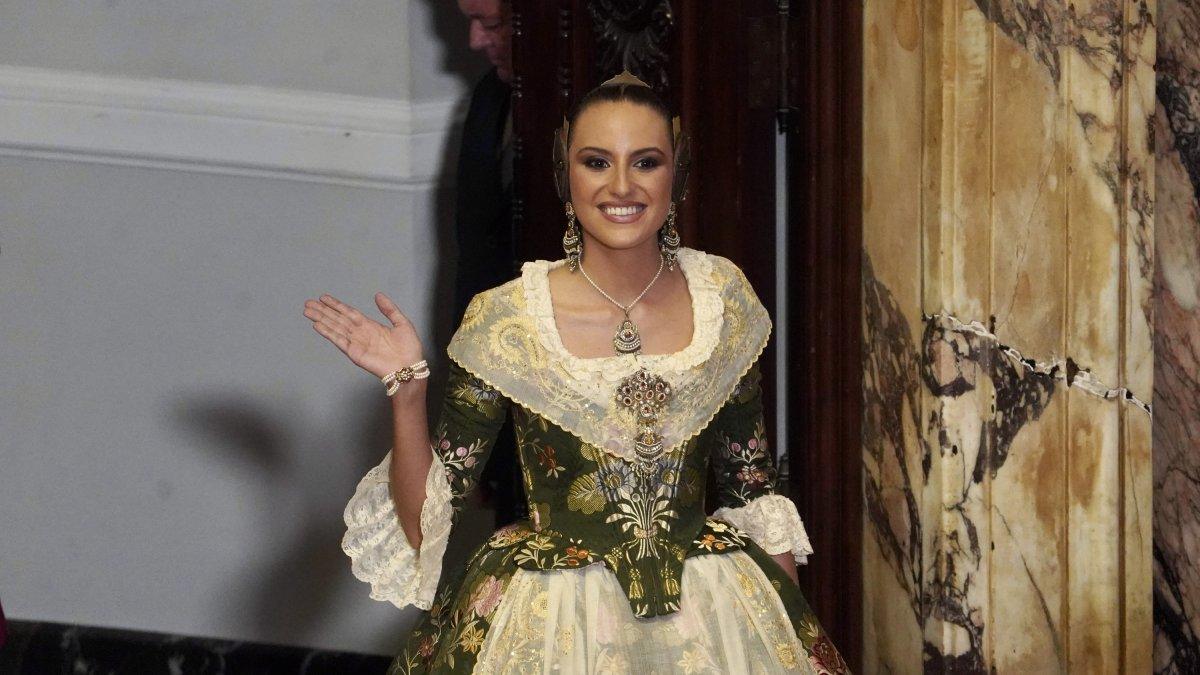 Pérez Llorca incorpora a la fallera mayor de Valencia 2024, María Estela Arlandis, como nueva asesora