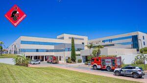 Pérez Llorca sigue de cerca la evolución del incendio en el Hospital de Torrevieja