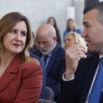 "Almuerzo Político en el Club de Tenis de Valencia: Catalá y Mompó entre Saques y Reveses Orgánicos"
