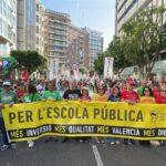 La marea verde en Valencia: miles de docentes y familias se manifiestan contra el Consell