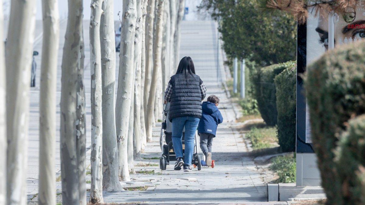 Guía completa para solicitar el cheque bebé de 1.000 euros en Orihuela: requisitos y plazos esenciales