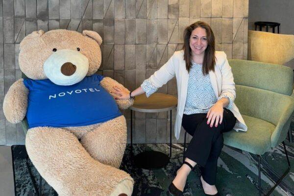 Nuria García: "Vive la energía de Valencia en Novotel desde tu llegada"