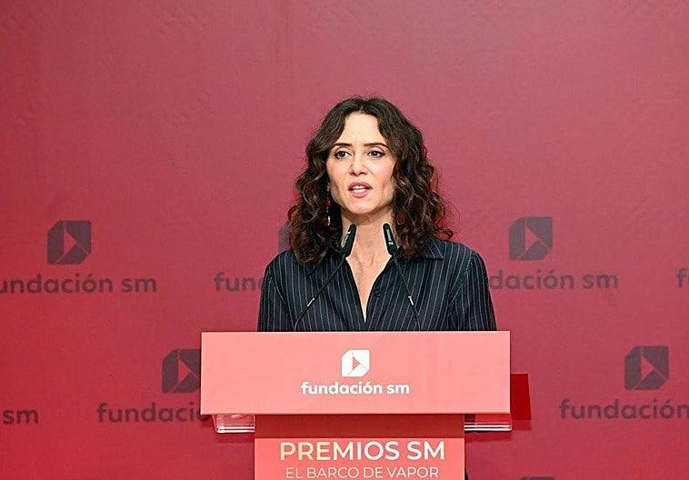 Ayuso revela que necesitó escolta en México hasta el avión mientras el Gobierno no se interesó por su bienestar